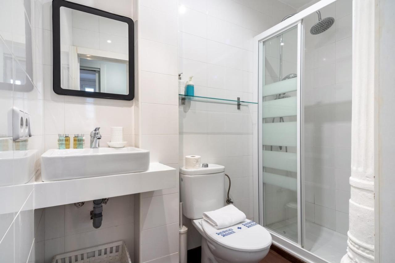 2 Bedrooms 2 Bathrooms Furnished - Malasana - Bright Stylish - Mintystay Madrid Exterior photo