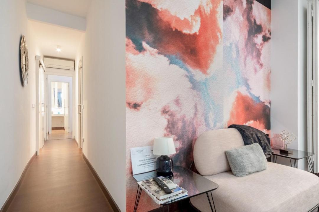 2 Bedrooms 2 Bathrooms Furnished - Malasana - Bright Stylish - Mintystay Madrid Exterior photo